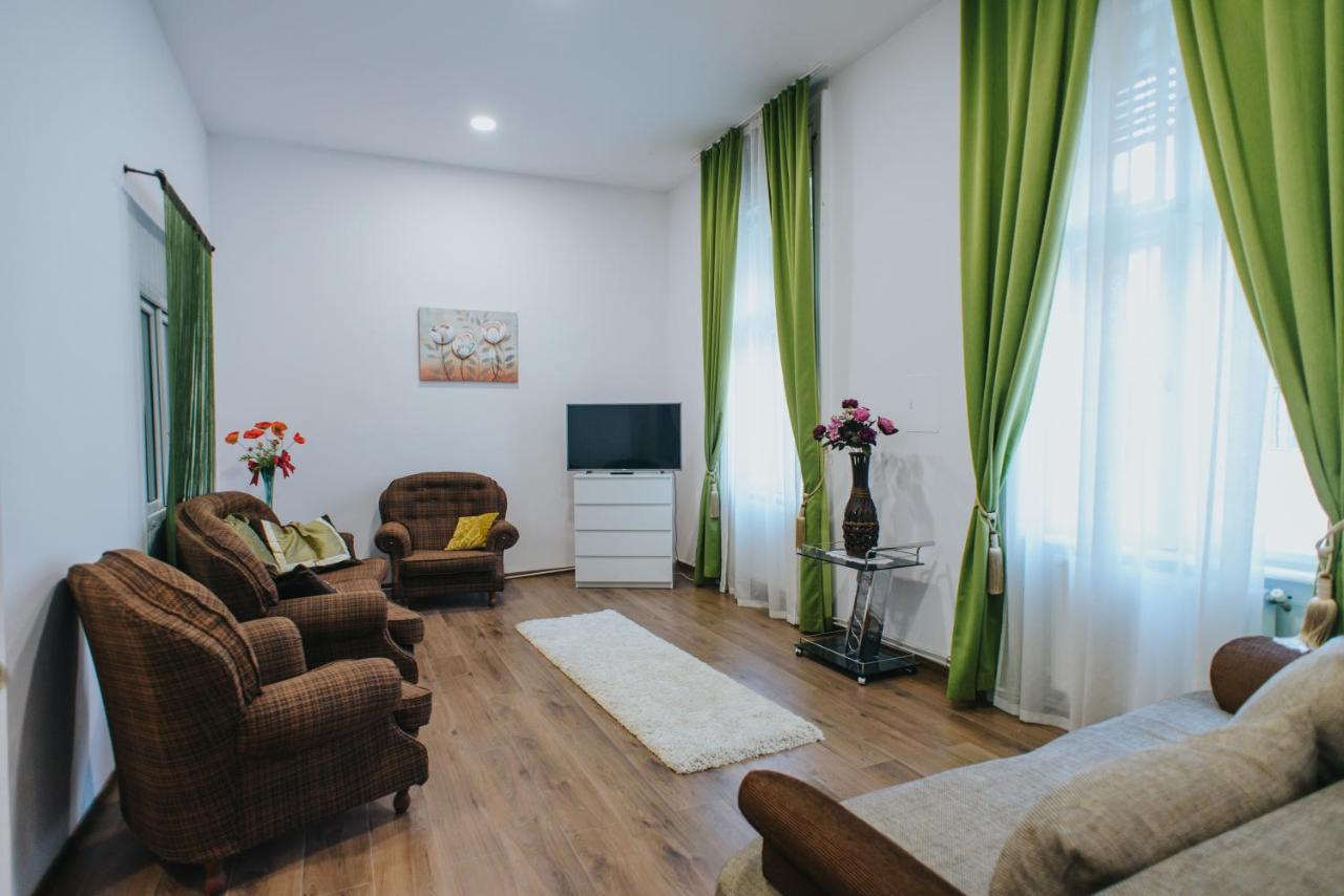 Noo'Vo Central Apartaments ออราแด ภายนอก รูปภาพ
