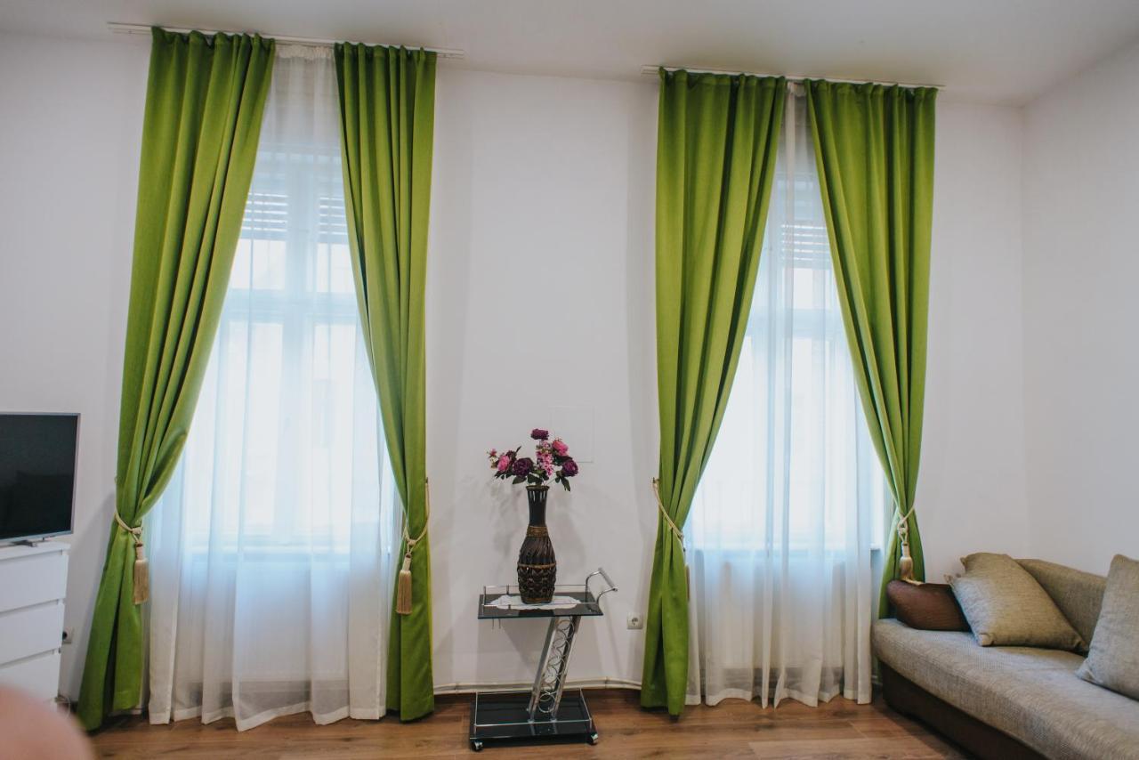 Noo'Vo Central Apartaments ออราแด ภายนอก รูปภาพ