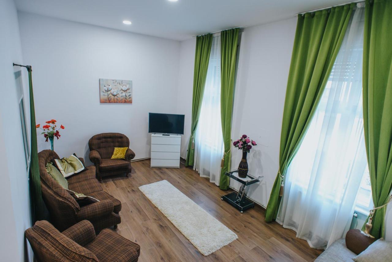 Noo'Vo Central Apartaments ออราแด ภายนอก รูปภาพ